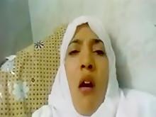 Türbanlının amına kayıyor